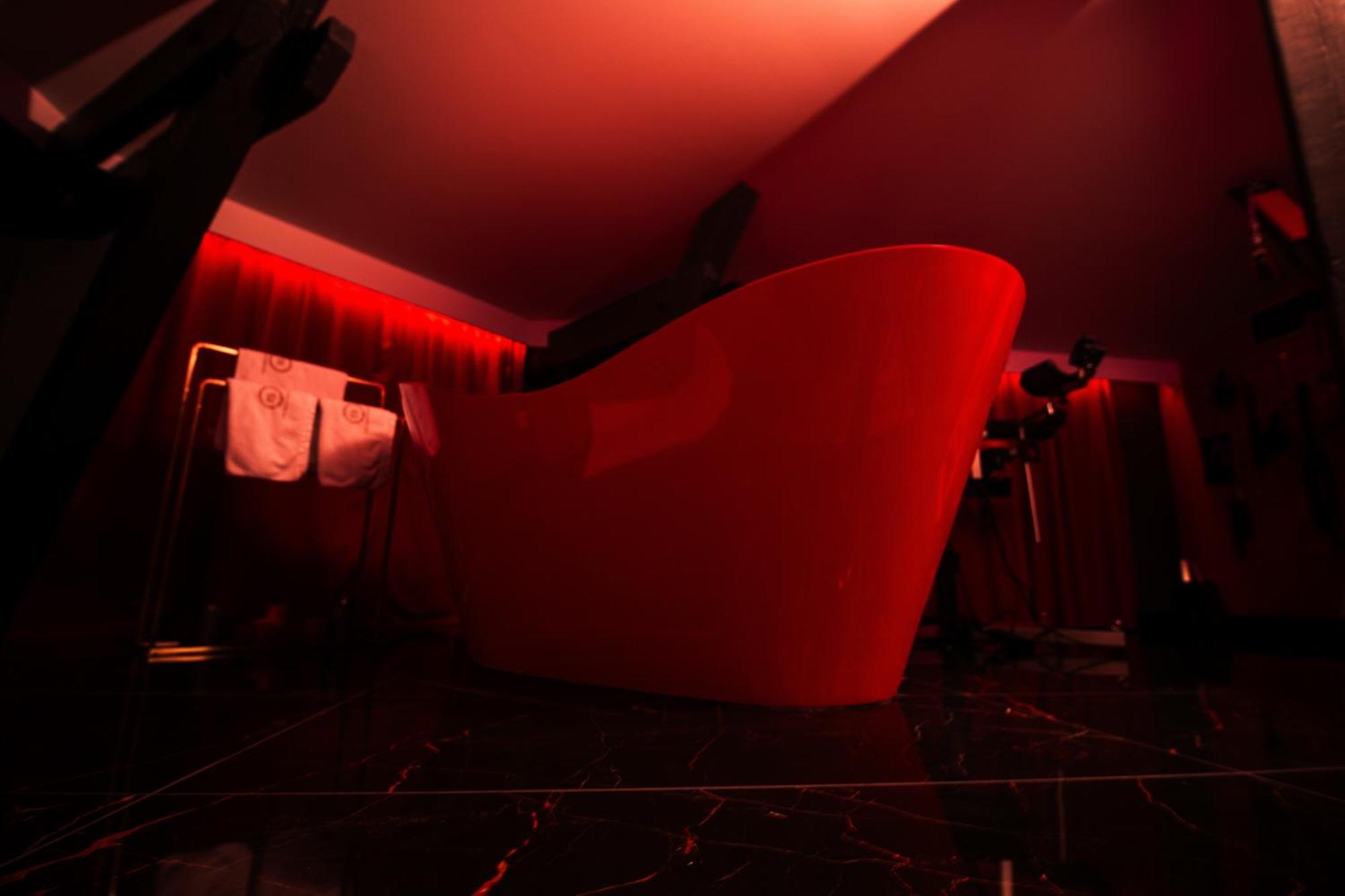 Red Palace Apartament Bdsm Μπίντγκοστς Εξωτερικό φωτογραφία